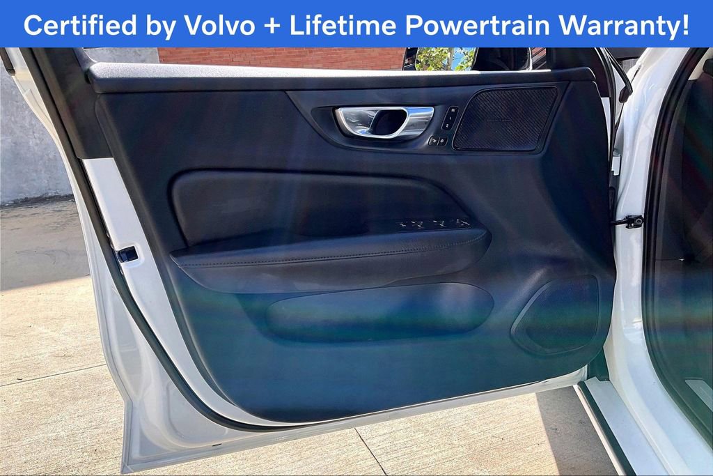 Used 2023 Volvo S60 T8 Plus image 24