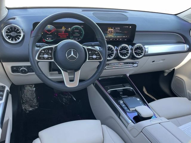 Used 2023 Mercedes-Benz EQB 300 300 image 9