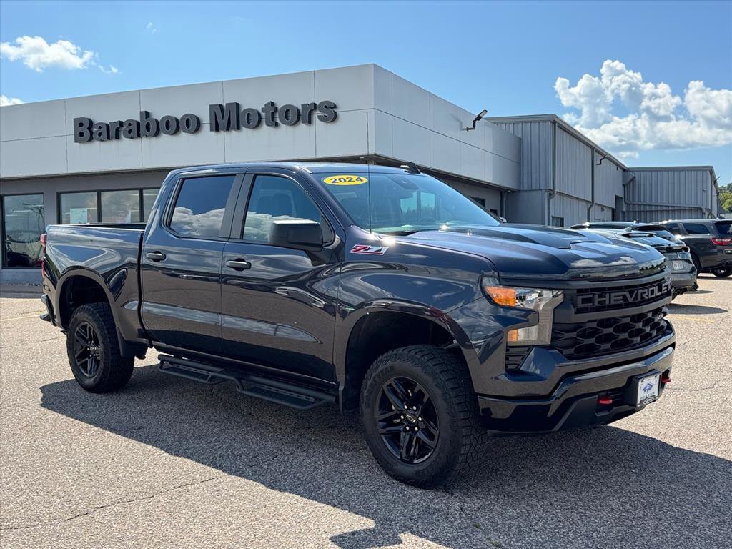 Used 2024 Chevrolet Silverado 1500 Custom Trail Boss AWD/4WD image 1