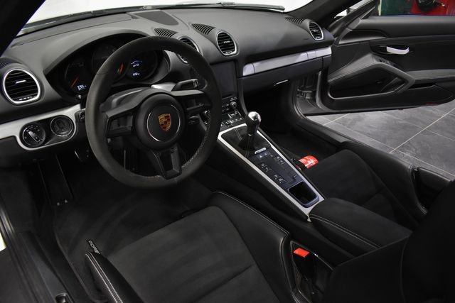 Used 2022 Porsche 718 Cayman GT4 RWD image 14