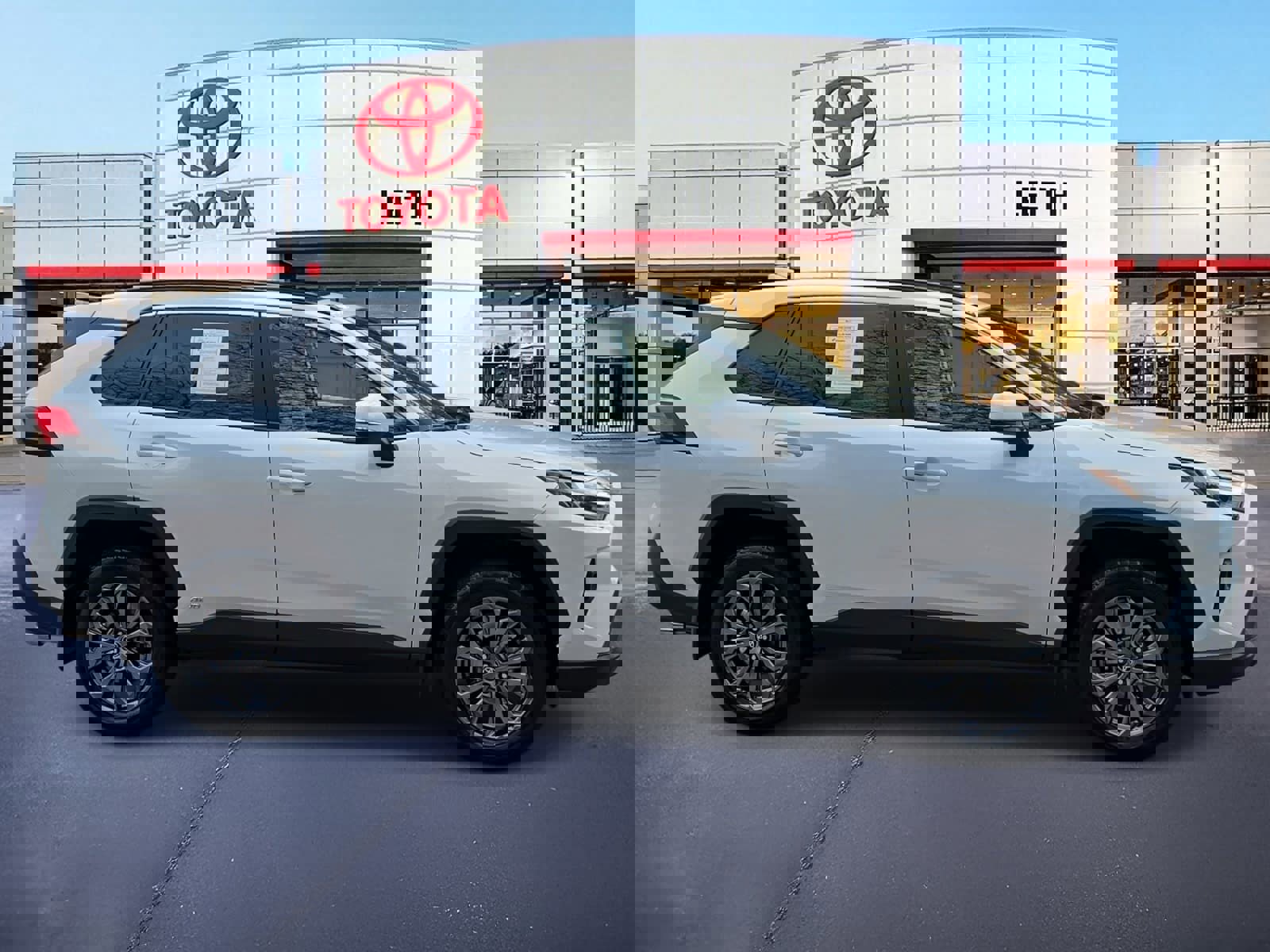 Used 2024 Toyota RAV4 XLE Premium w/ Weather Package image 4