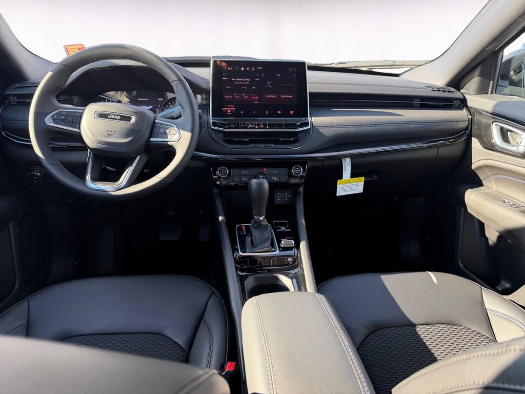 New 2026 Jeep Compass Latitude AWD/4WD image 10