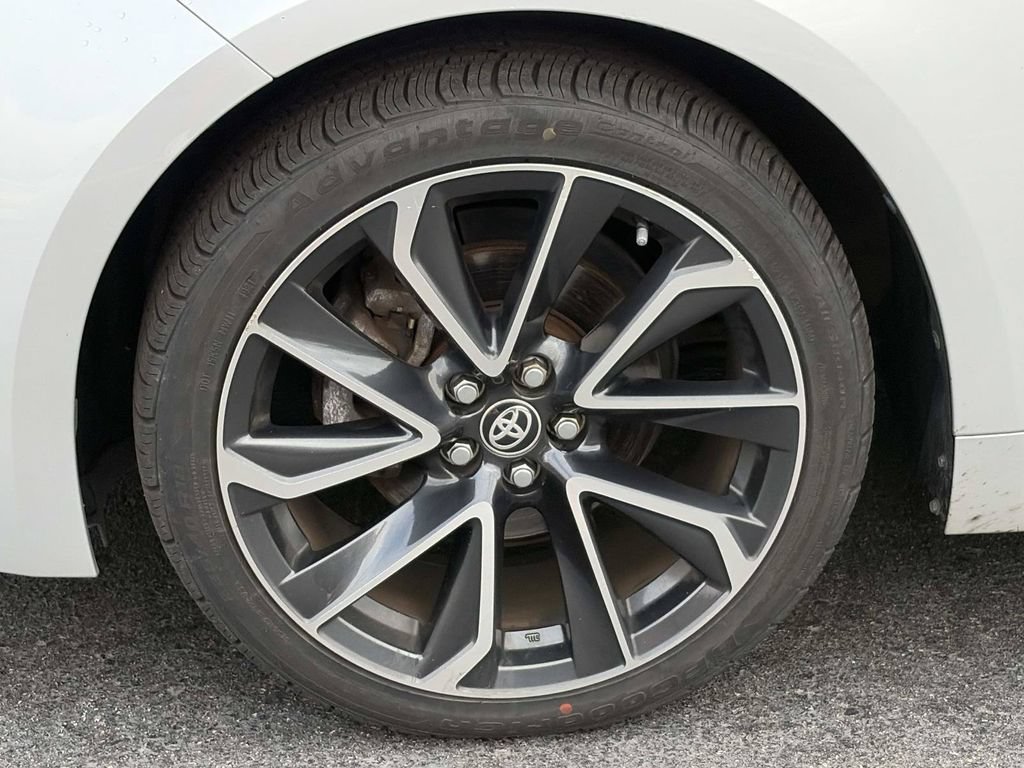 Used 2020 Toyota Corolla XSE FWD image 12