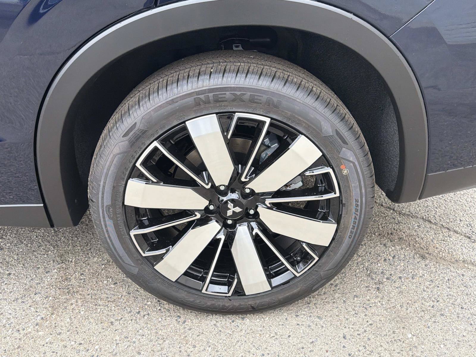 New 2026 Mitsubishi Outlander SE AWD/4WD image 6