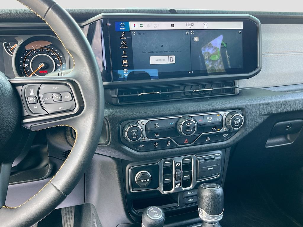 Used 2024 Jeep Gladiator Sport AWD/4WD image 14