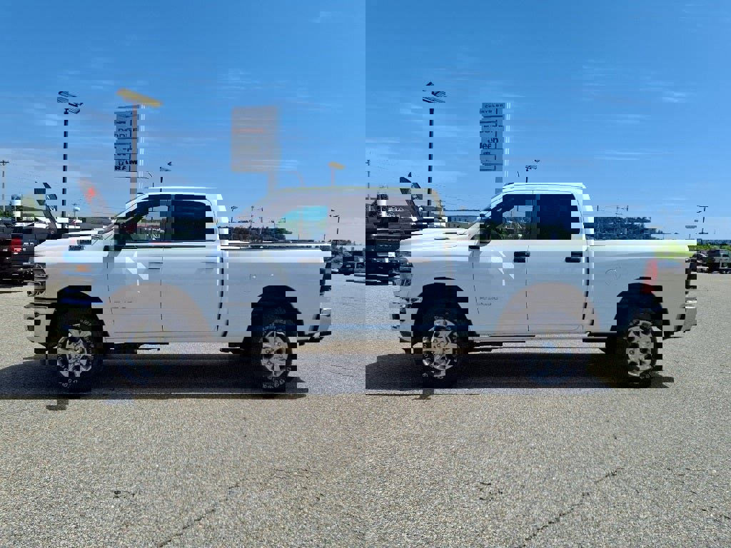 New 2025 RAM 2500 Big Horn w/ Safety Group image 11