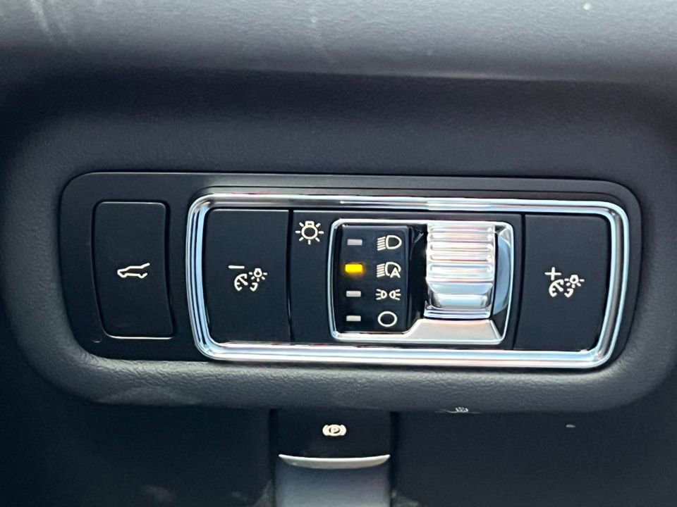 New 2026 Lincoln Nautilus Reserve w/ Jet Appearance Package AWD/4WD image 17