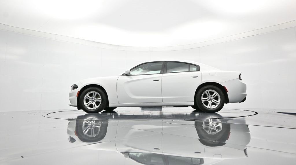 Used 2022 Dodge Charger SXT w/ Leather Interior Group image 43