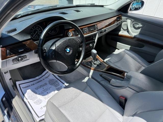 Used 2011 BMW 328i xDrive Sedan AWD/4WD image 21
