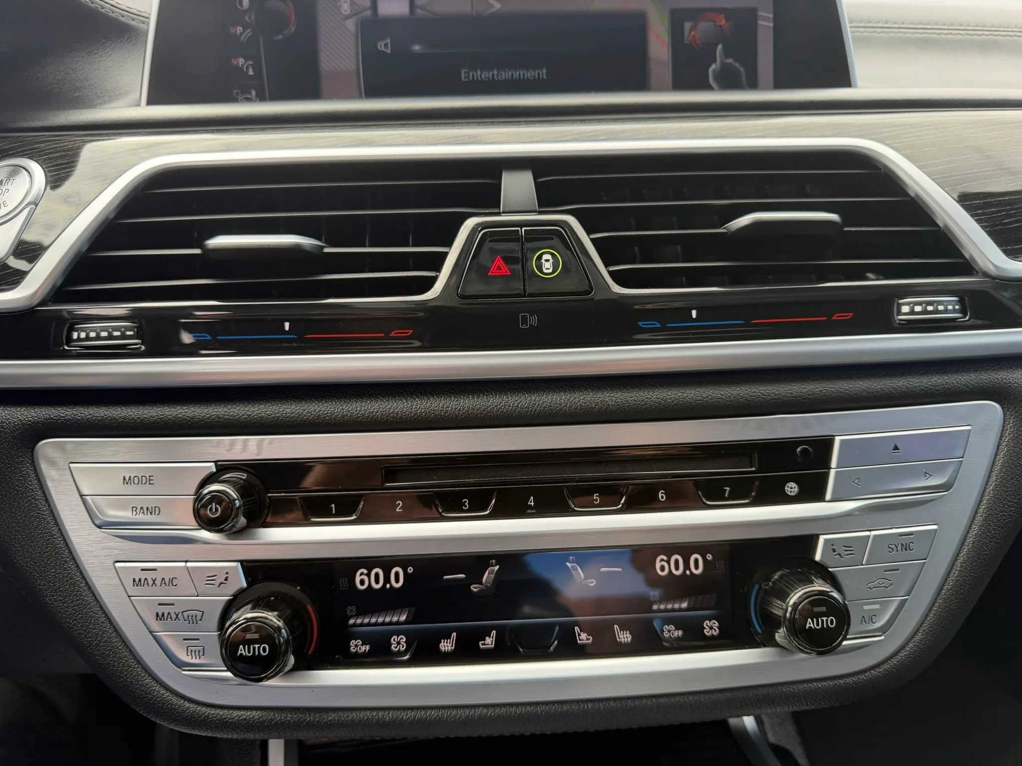 Used 2017 BMW 740i RWD image 35