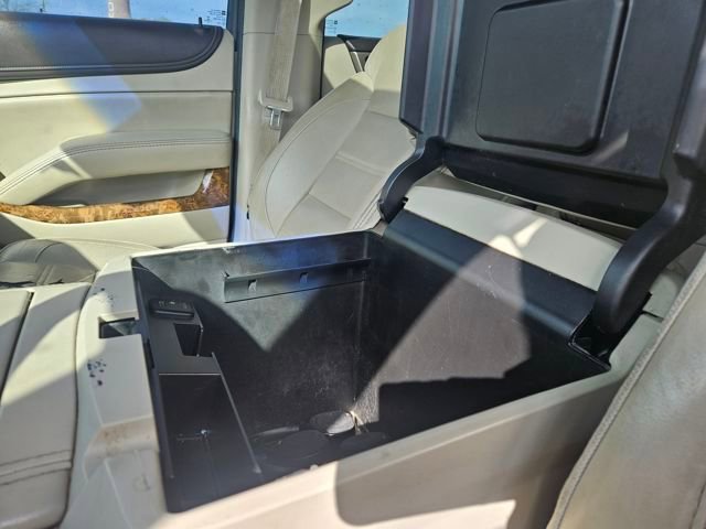 Used 2016 GMC Yukon XL Denali w/ Open Road Package image 27