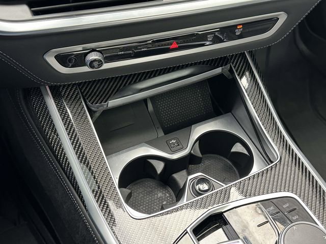 Used 2024 BMW X7 M60i w/ M Sport Professional Package image 31