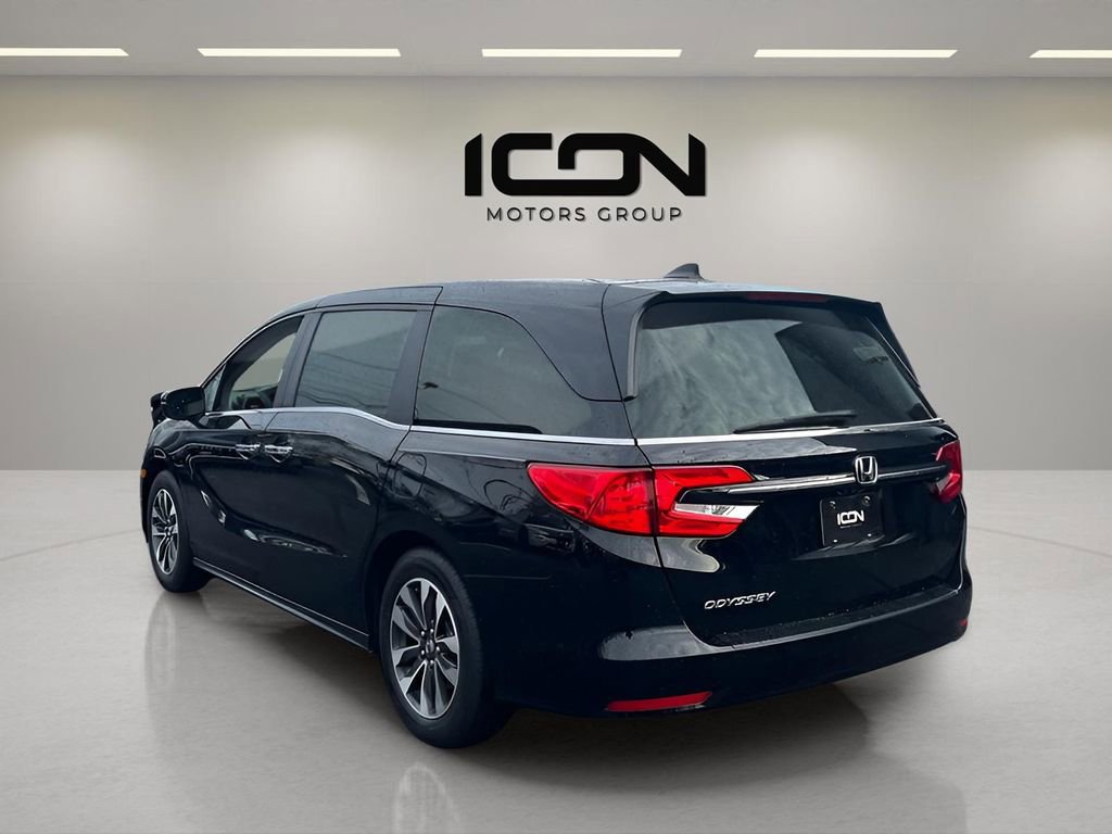 Used 2024 Honda Odyssey EX-L image 3