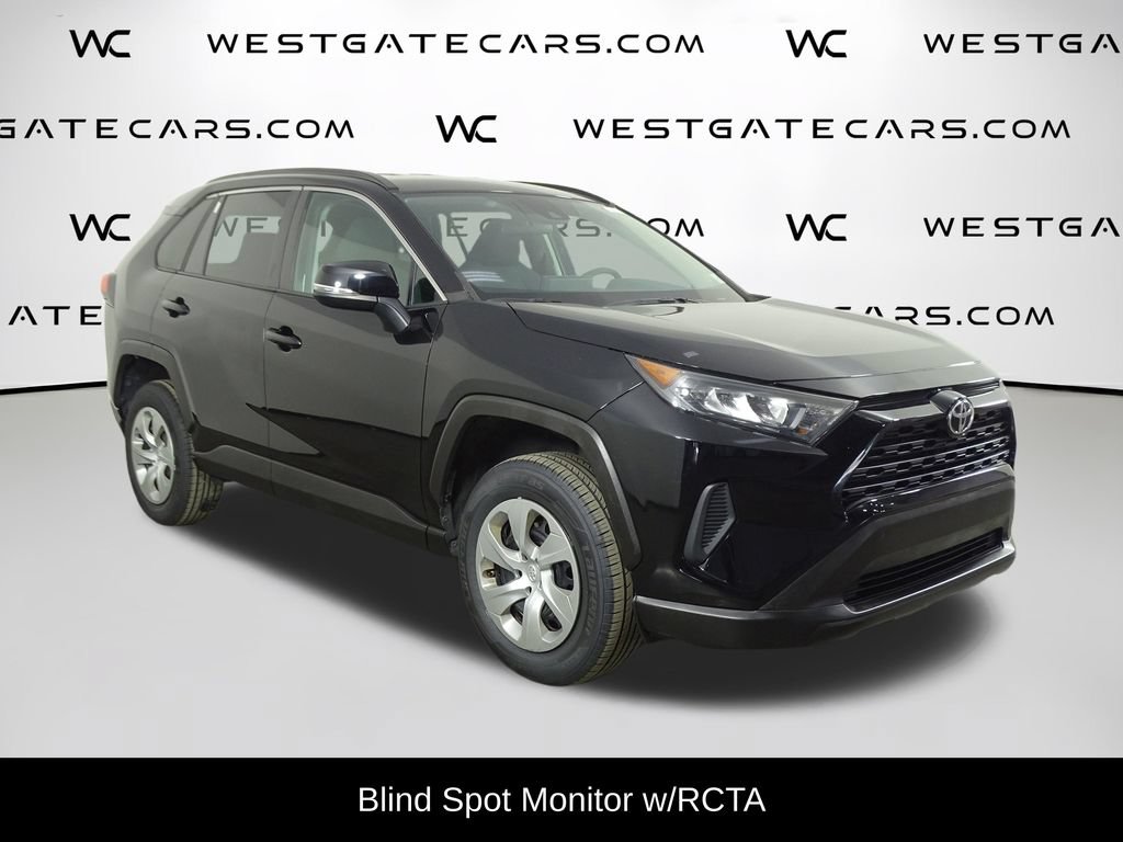 Used 2021 Toyota RAV4 LE FWD video 2