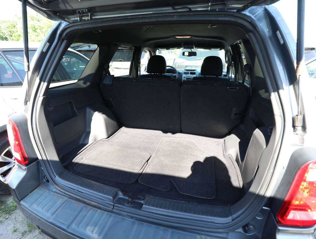Used 2009 Ford Escape XLT FWD image 12