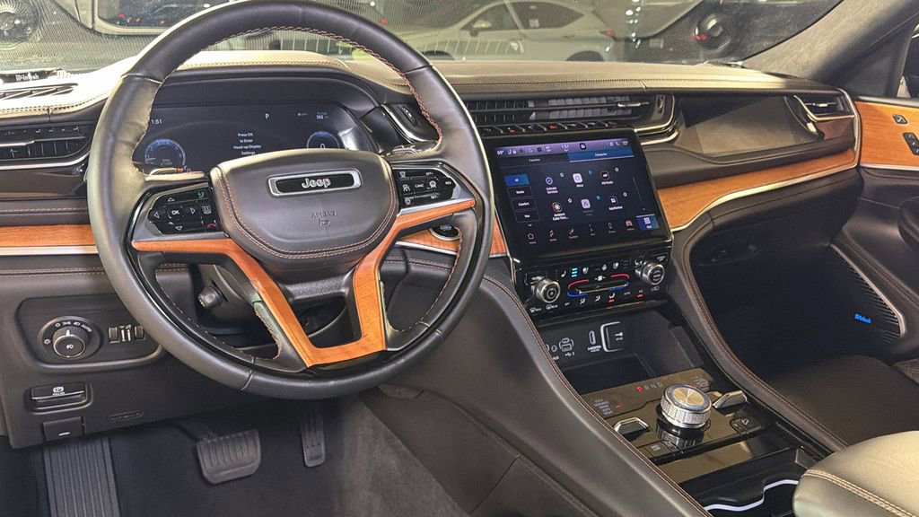 Used 2022 Jeep Grand Cherokee Summit image 19