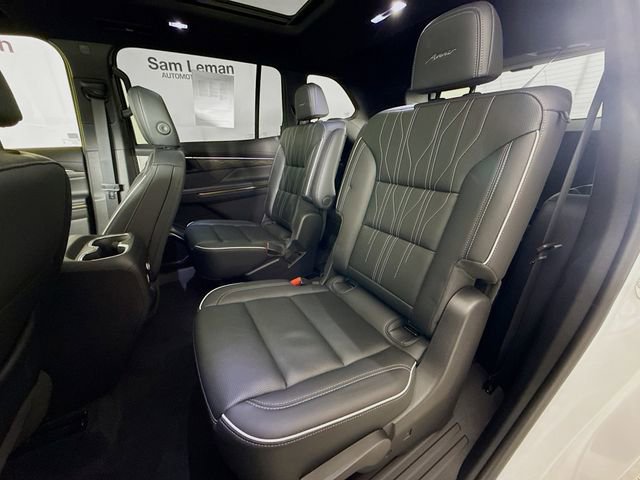 Used 2025 Buick Enclave Avenir w/ Super Cruise Package image 29