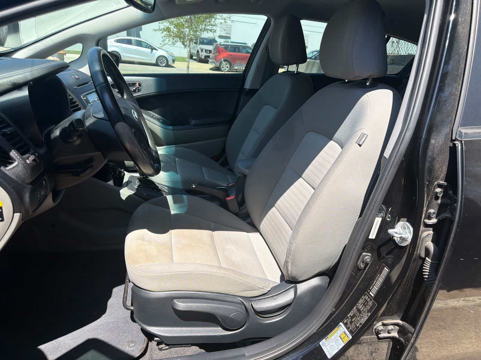 Used 2014 Kia Forte EX FWD image 8