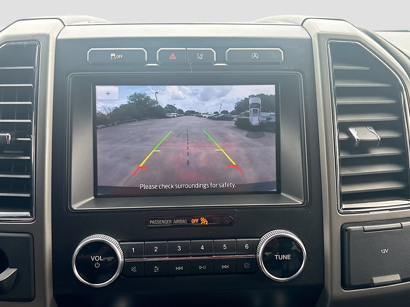 Used 2021 Ford Expedition XLT RWD image 13
