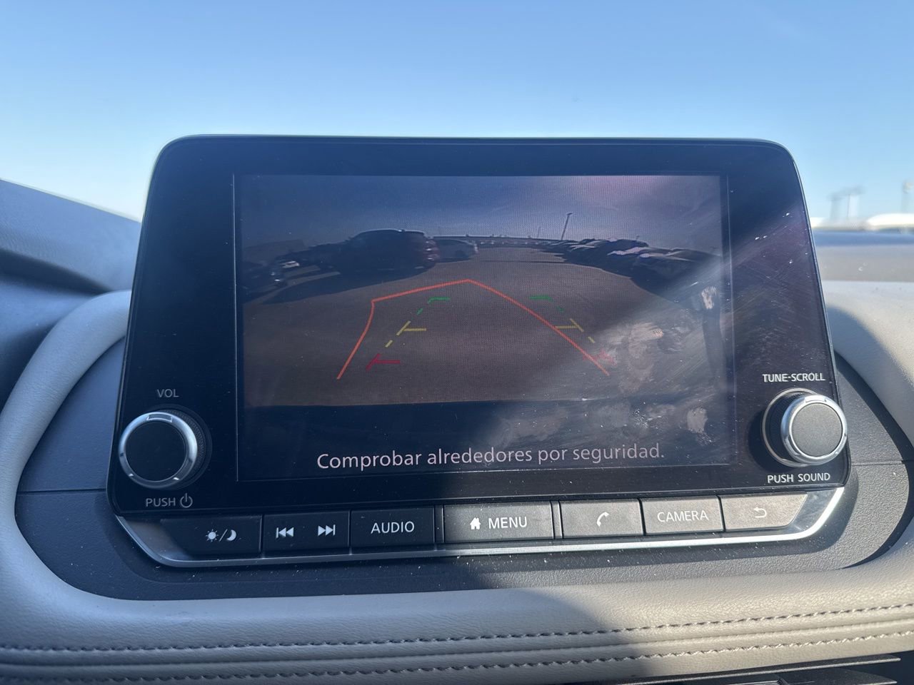 Used 2024 Nissan Rogue SV image 41