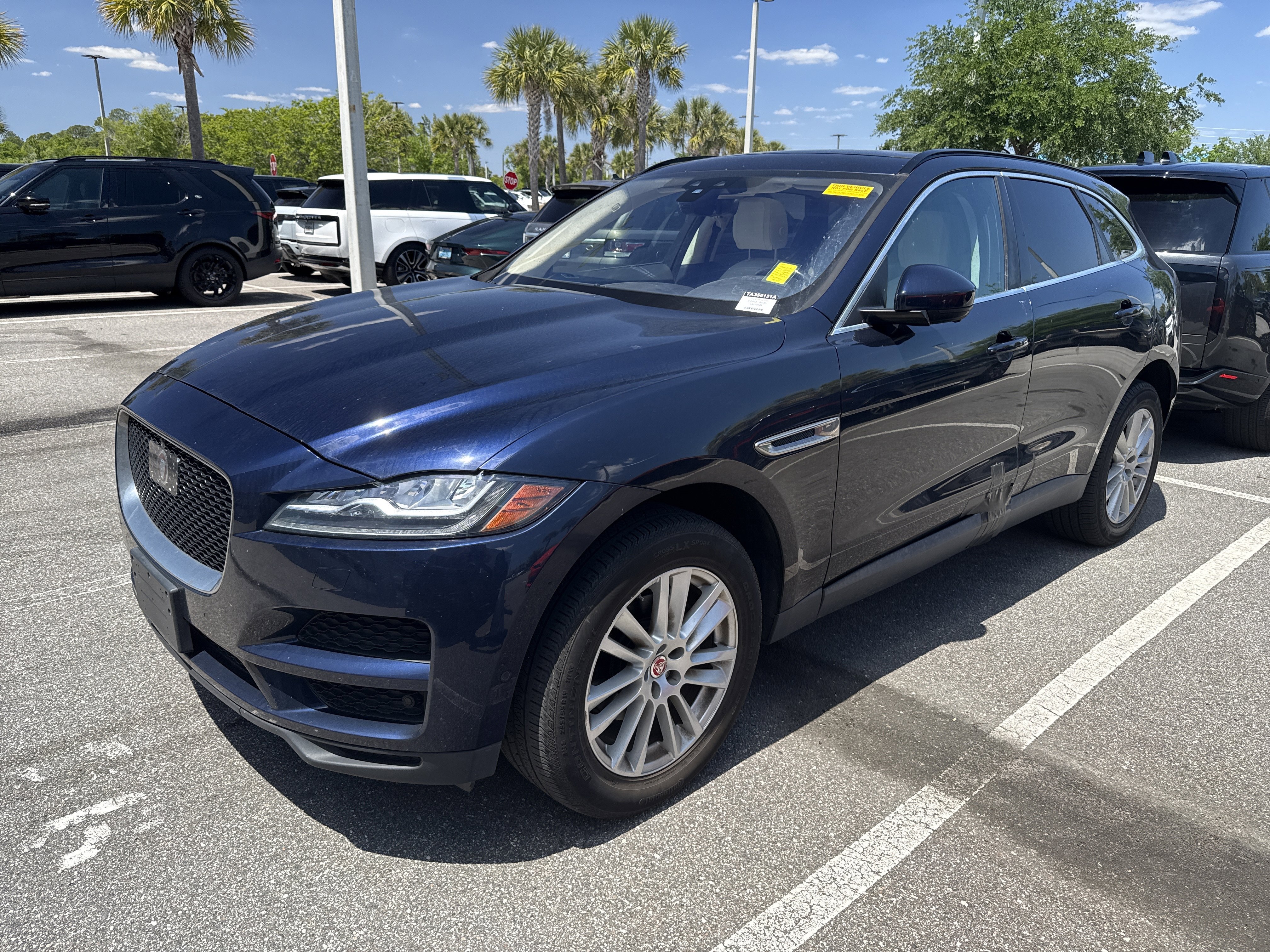 Used 2020 Jaguar F-PACE Prestige image 2