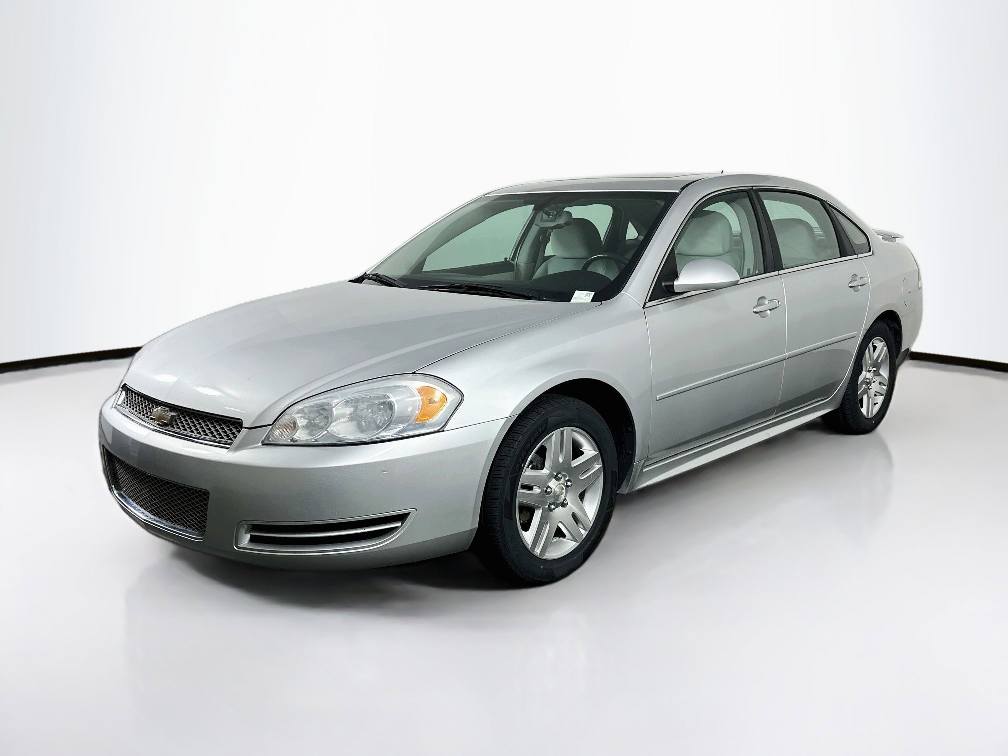Used 2012 Chevrolet Impala LT w/ LT Sunroof Package FWD image 3
