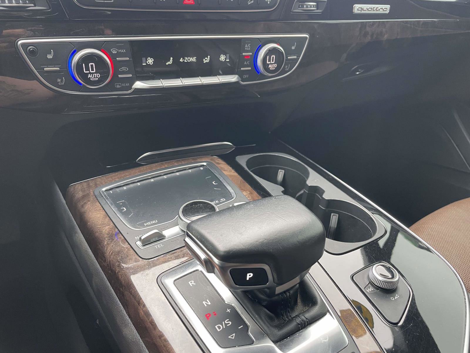 Used 2017 Audi Q7 3.0T Premium Plus AWD/4WD image 30