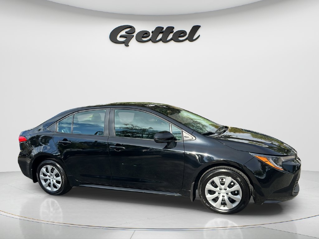 Certified 2026 Toyota Corolla LE FWD image 3