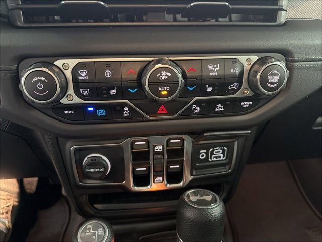 Used 2025 Jeep Wrangler Sahara 4xe w/ Safety Group image 15