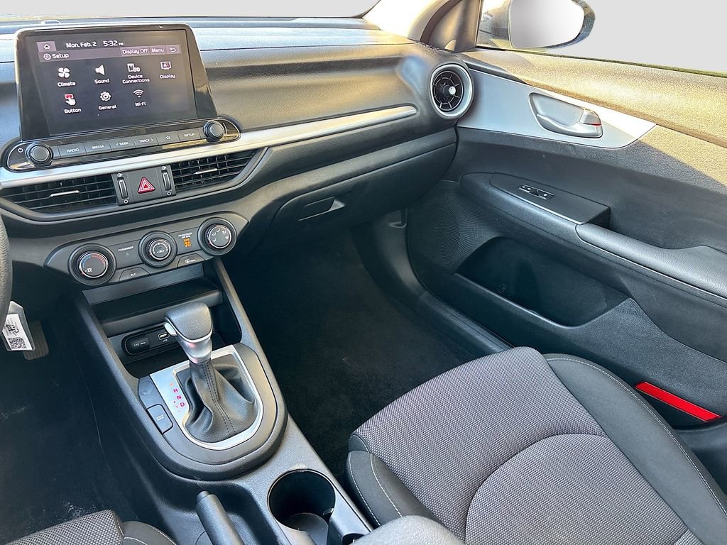 Used 2024 Kia Forte LXS image 21