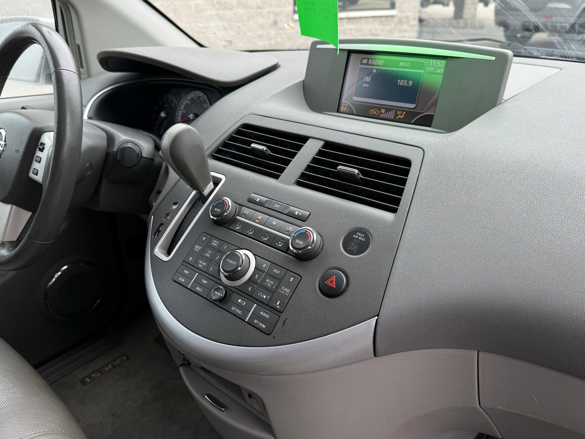 Used 2009 Nissan Quest SE w/ Seat Pkg image 28