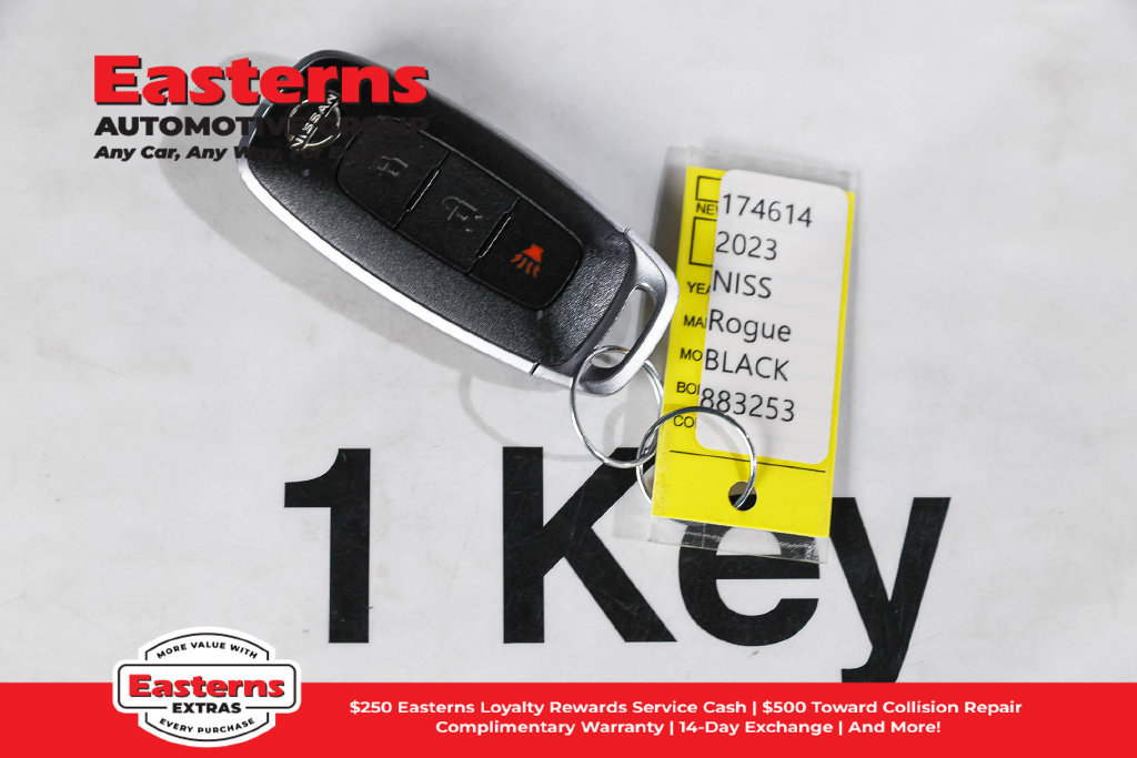 Used 2023 Nissan Rogue S AWD/4WD image 25