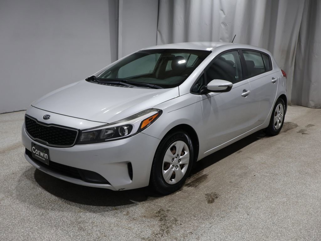 Used 2017 Kia Forte LX image 5