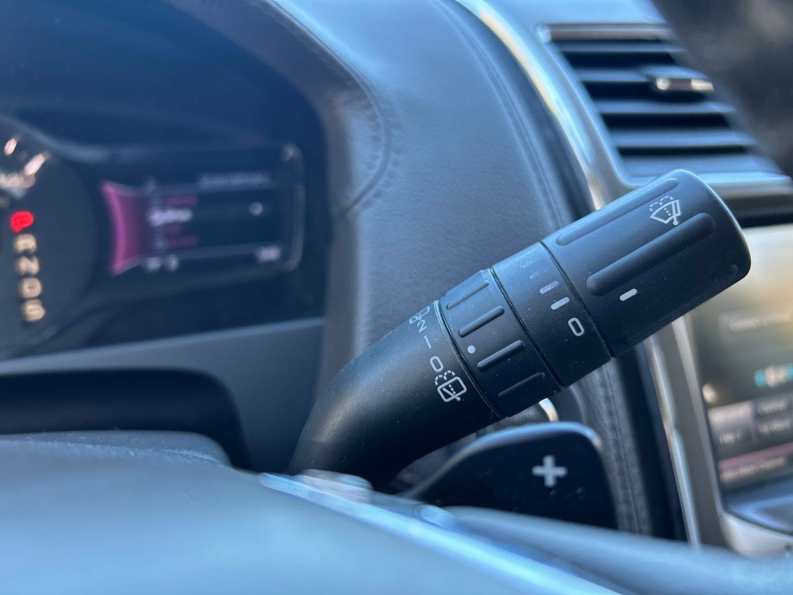 Used 2013 Lincoln MKX FWD image 26