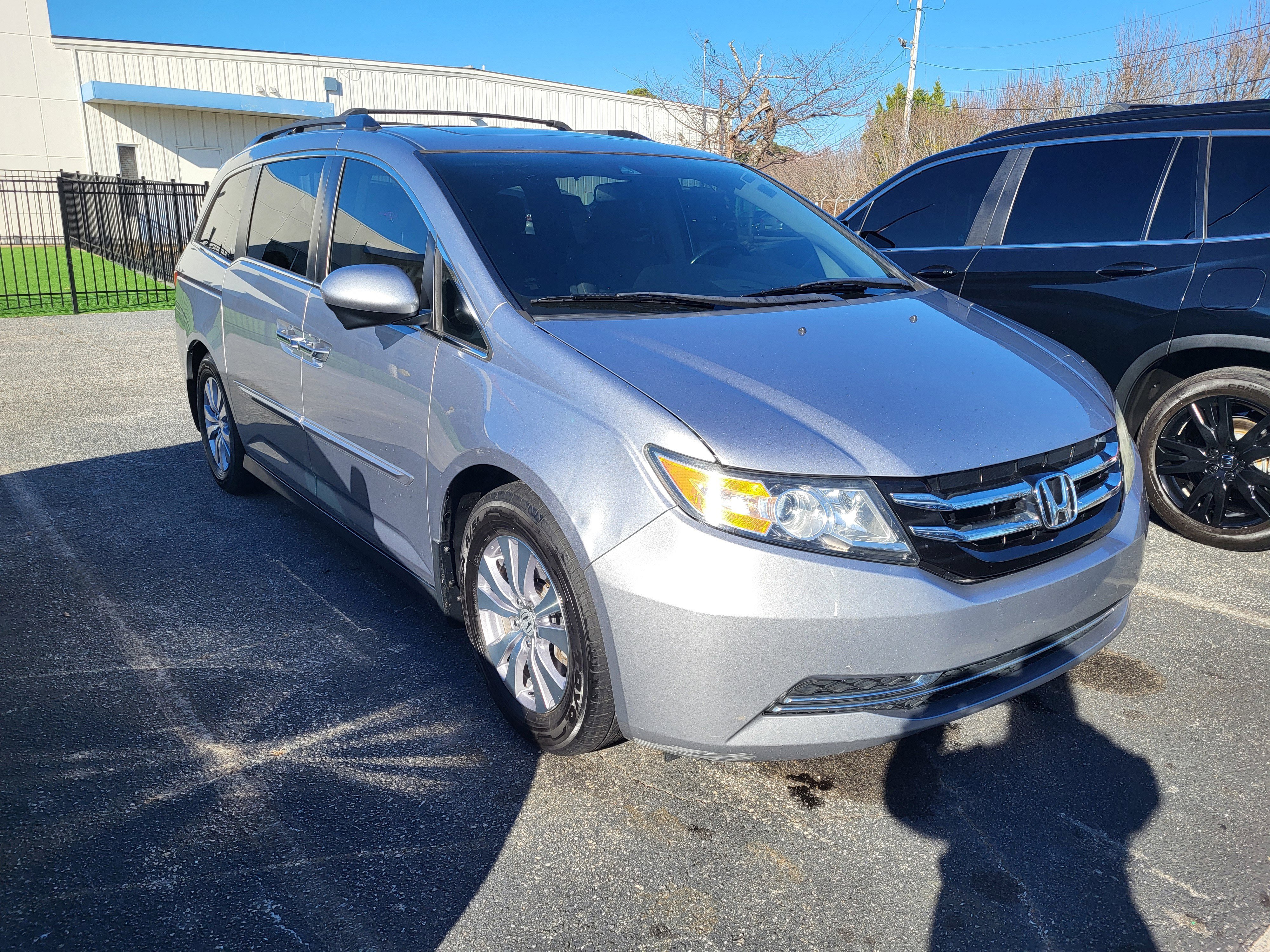 Used 2016 Honda Odyssey EX-L image 3
