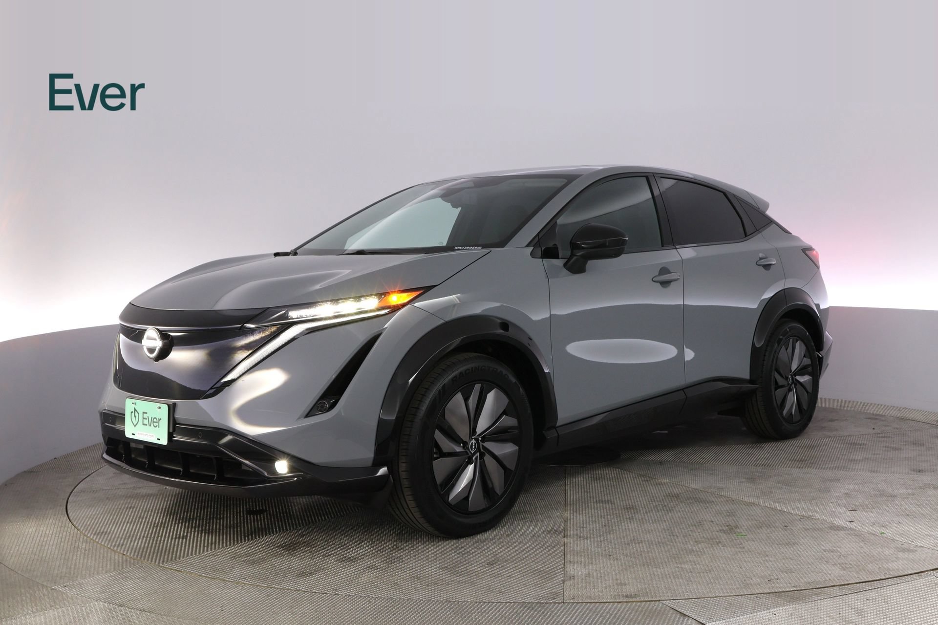 Used 2024 Nissan Ariya AWD image 2