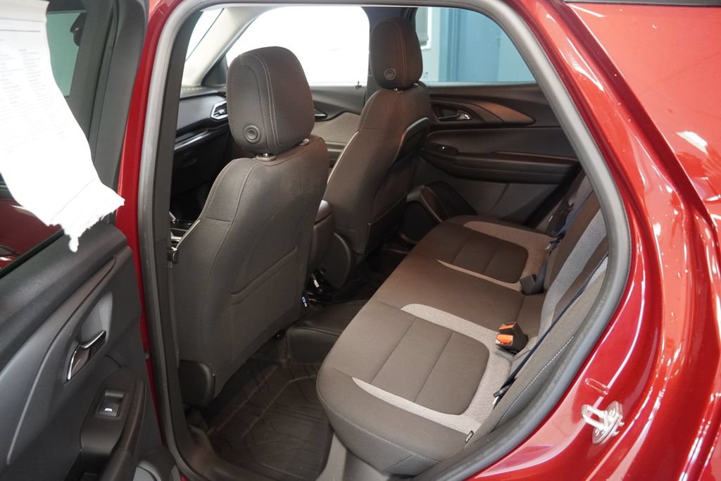 Certified 2023 Chevrolet TrailBlazer LT w/ LPO, Blackout Package AWD/4WD image 20