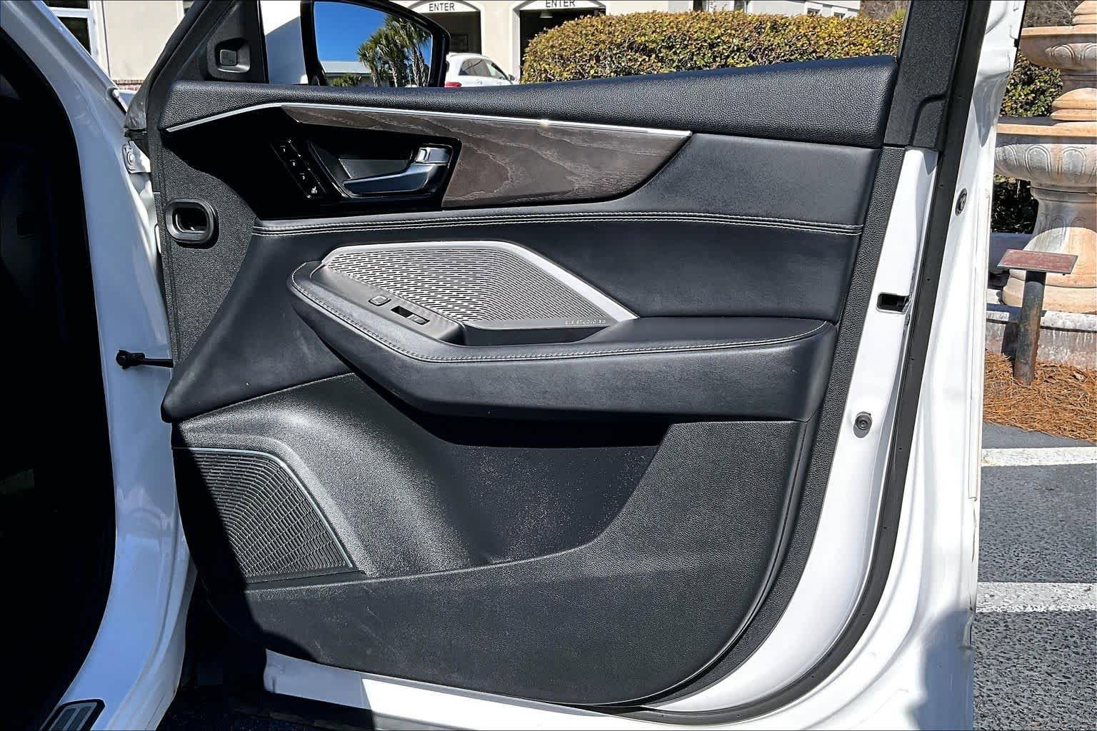 Used 2023 Acura MDX SH-AWD w/ Advance Package image 23