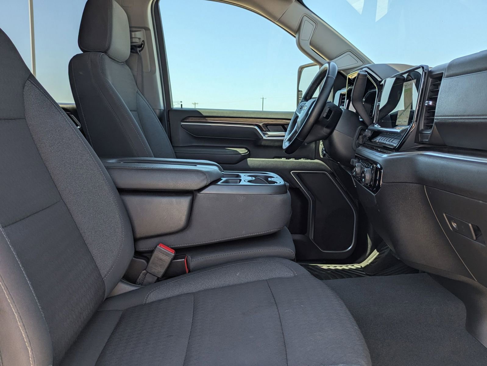 Used 2025 Chevrolet Silverado 2500 LT w/ Convenience Package AWD/4WD image 19