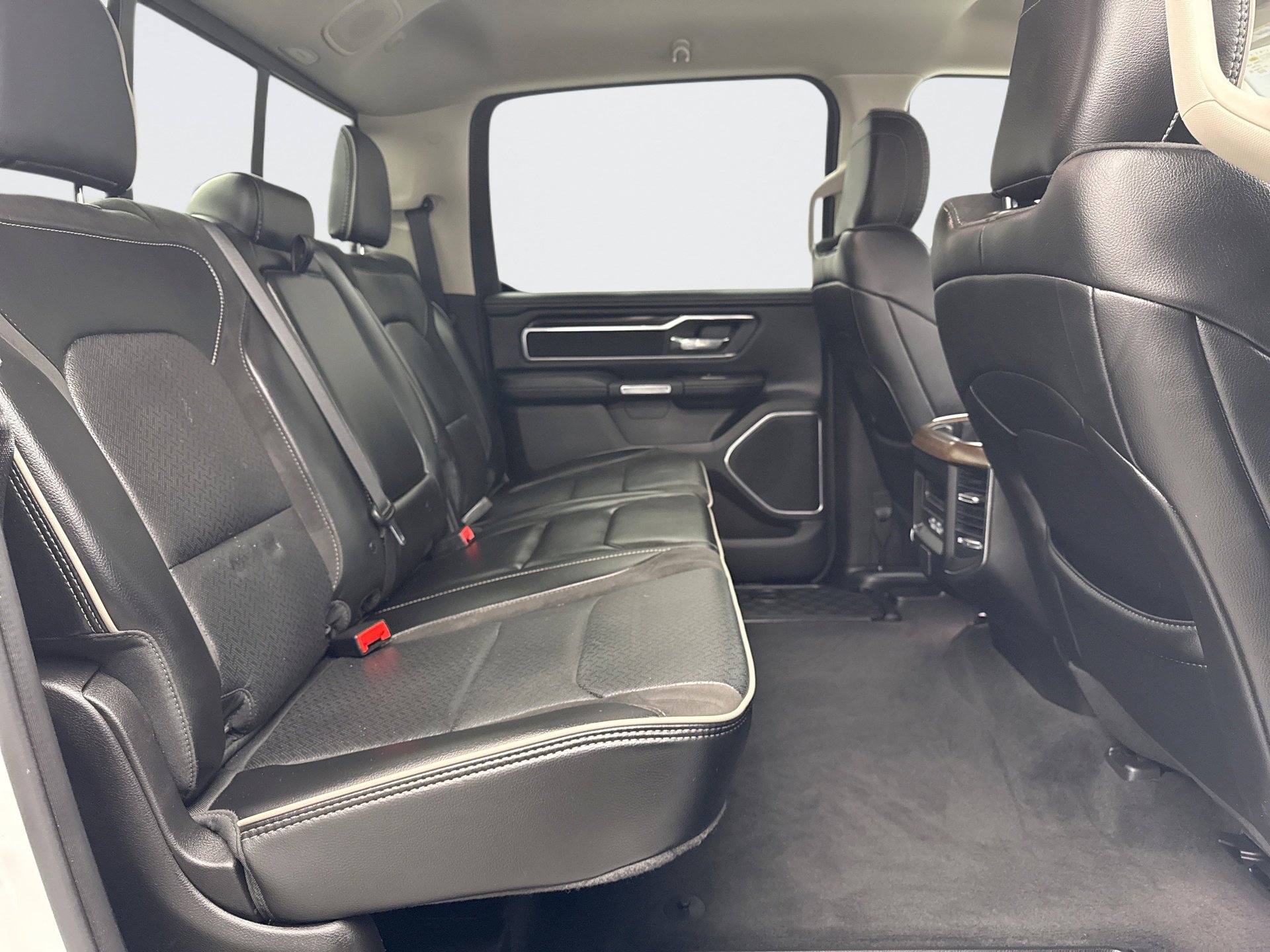 Used 2022 RAM 1500 Laramie image 17