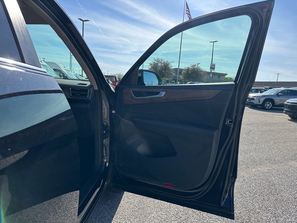 Used 2026 Volkswagen Atlas SE AWD/4WD image 21