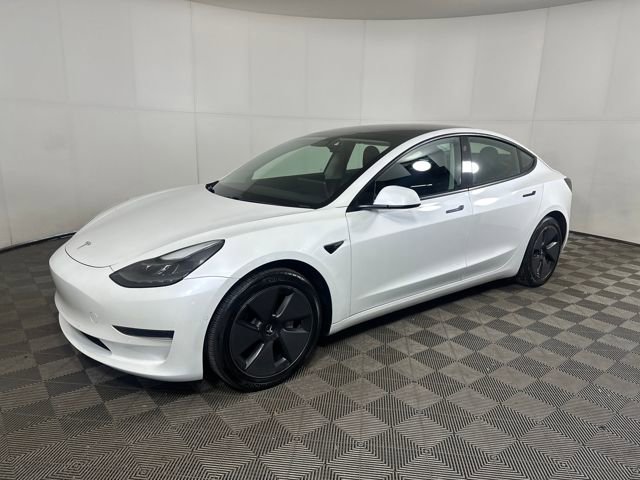 Used 2021 Tesla Model 3 Standard Range Plus image 7