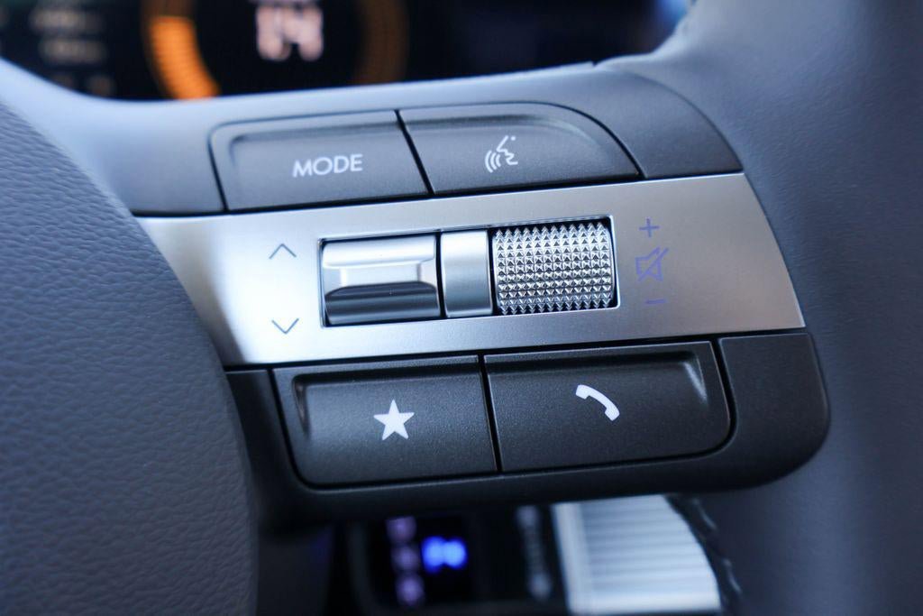 New 2026 Hyundai Kona SEL Premium image 17