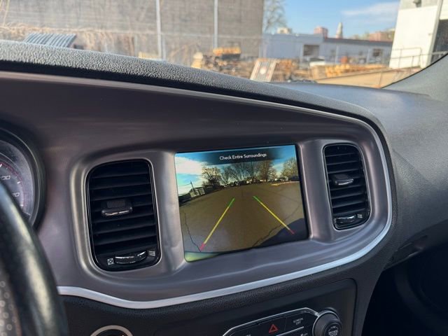 Used 2022 Dodge Charger SXT w/ Blacktop Package image 27