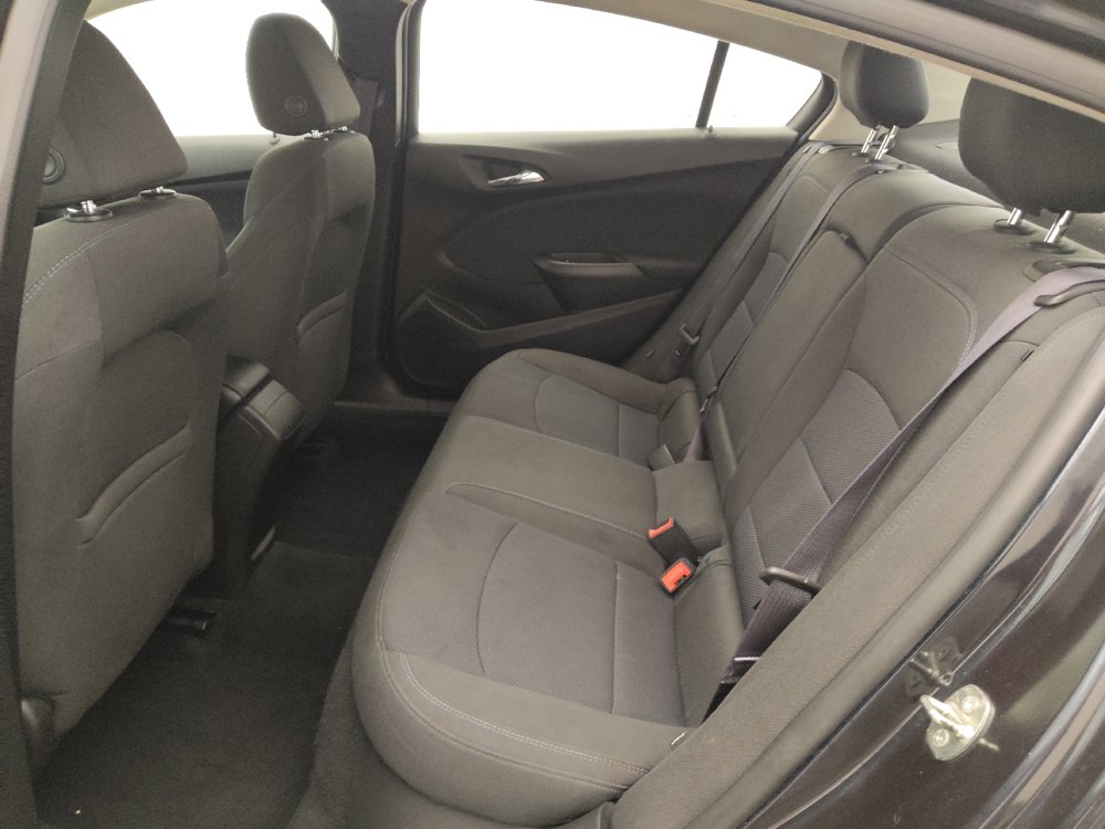 Used 2016 Chevrolet Cruze LT FWD image 18