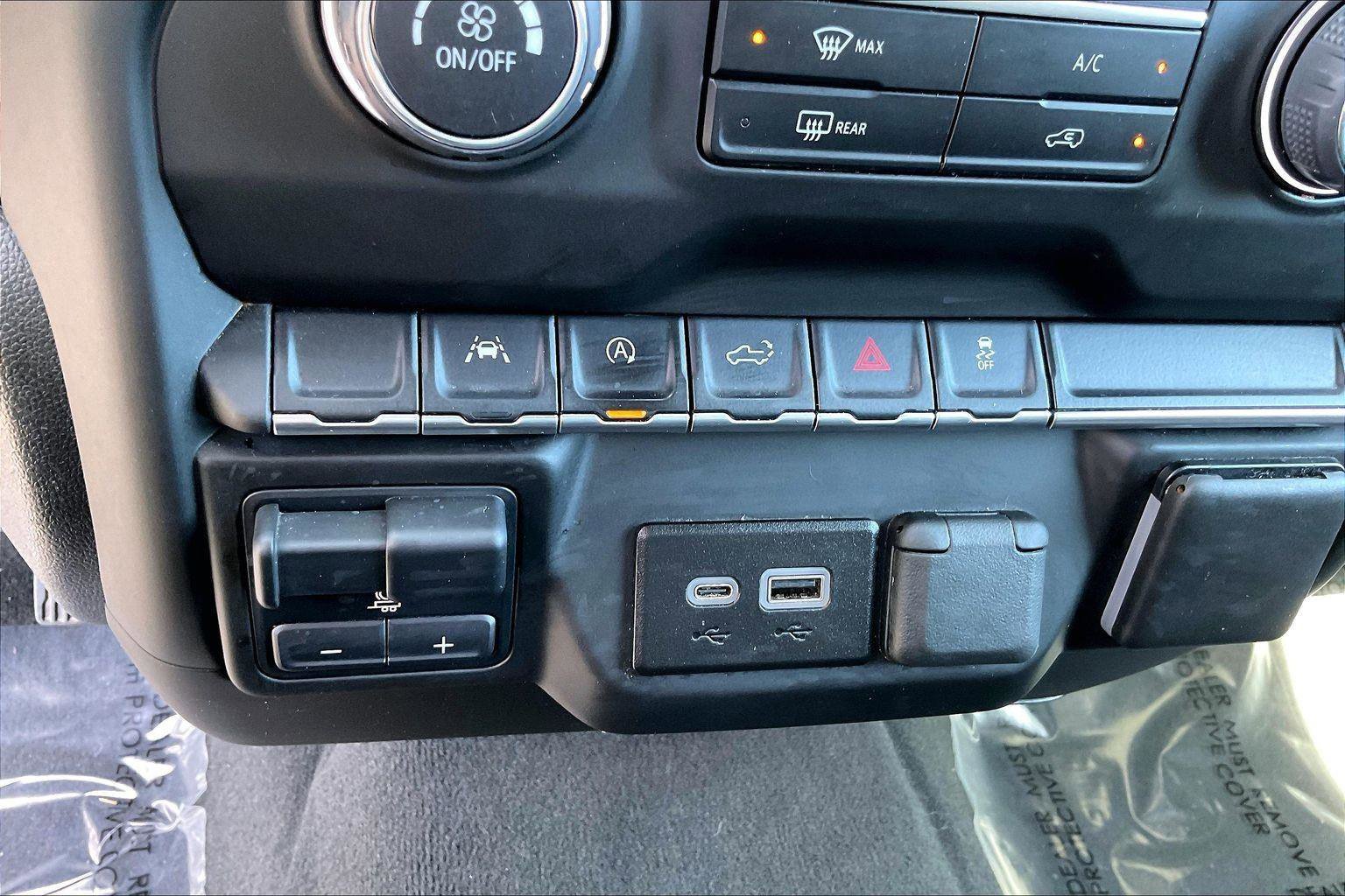 Used 2023 Chevrolet Silverado 1500 Custom AWD/4WD image 35