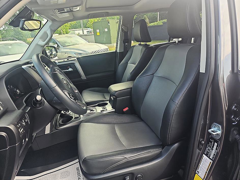 Used 2021 Toyota 4Runner SR5 Premium w/ Moonroof Package AWD/4WD image 14