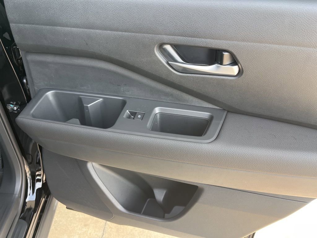 New 2026 Nissan Pathfinder SL FWD image 25