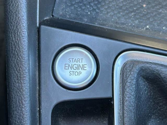 Used 2022 Volkswagen Jetta SE image 26