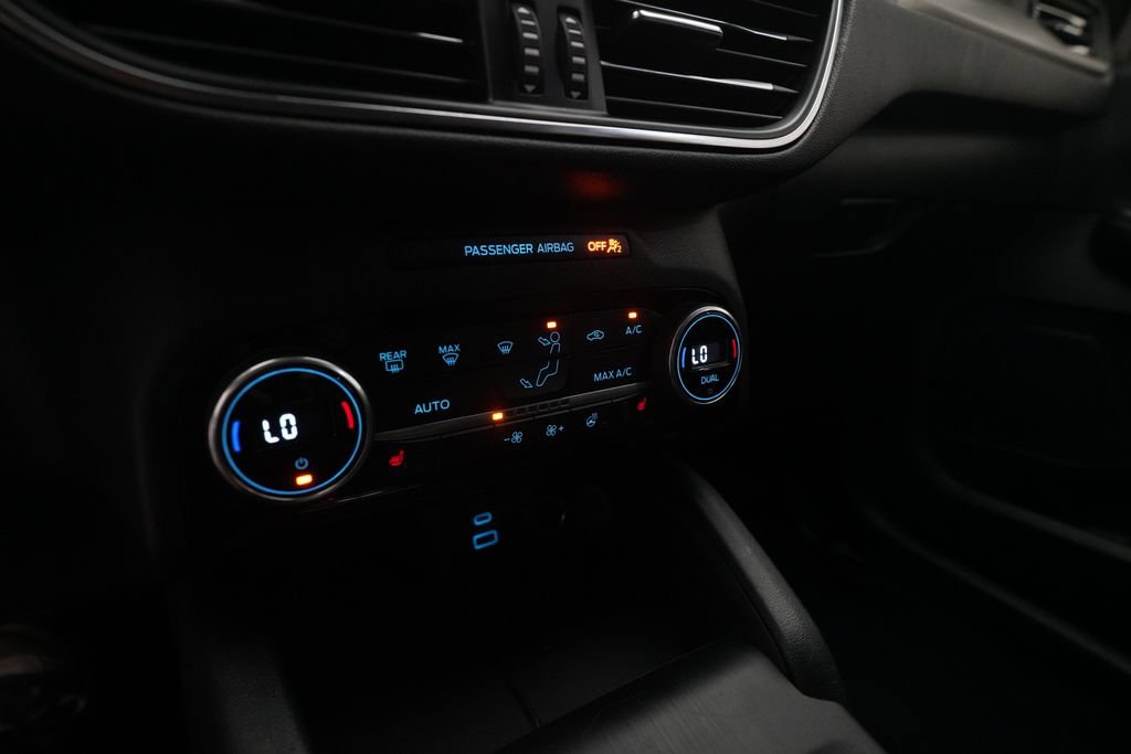 Used 2021 Ford Escape Titanium AWD/4WD image 21